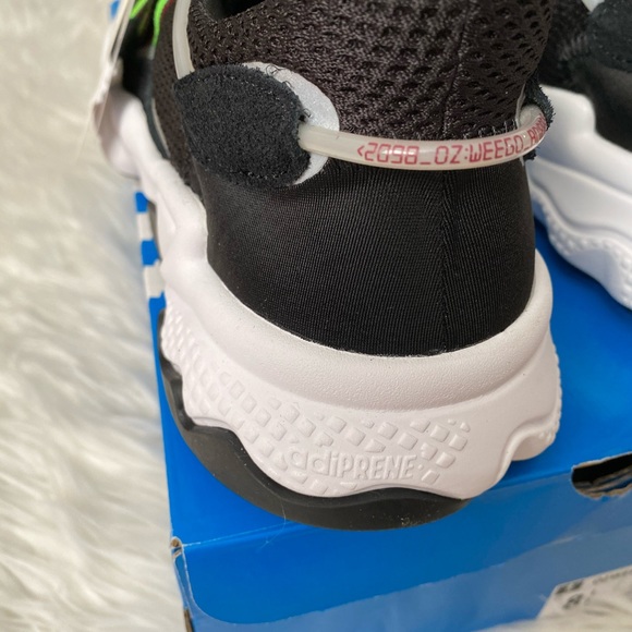 ?Adidas OZWEEGO sneakers